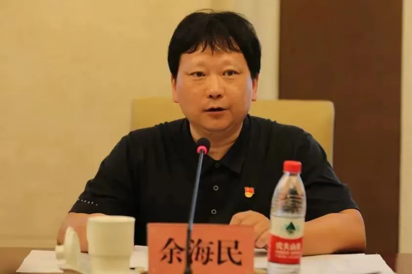 崇外商會聯(lián)合黨委書記、商會會長丁一參加崇外街道黨建協(xié)調(diào)委員會全體會議并代表成員單位進行發(fā)言